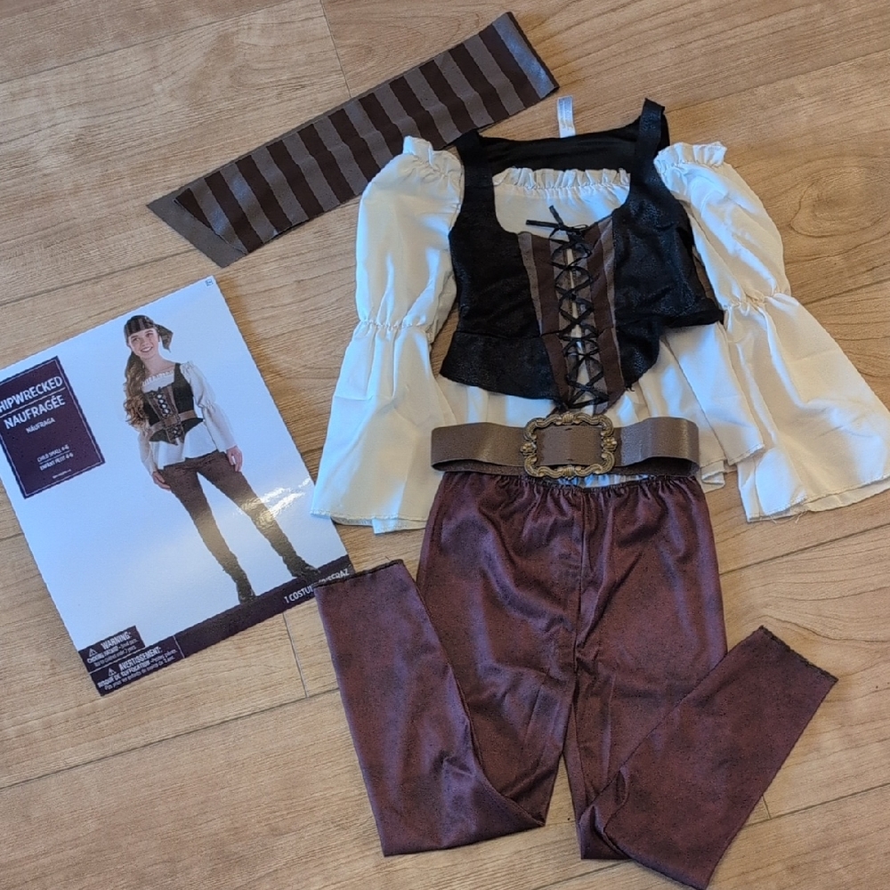 Girl's 4-6 Shipwrecked pirate costume
